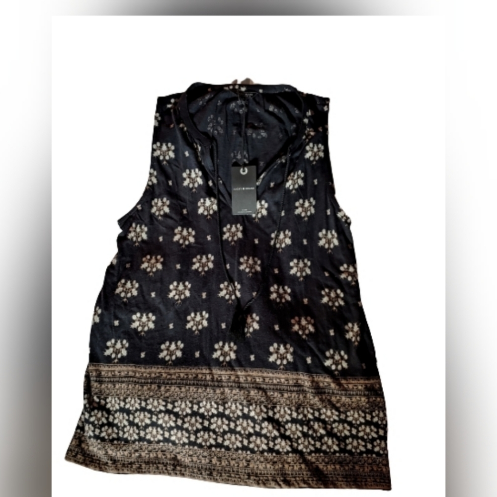 🔥👉Lucky Brand NWT Top